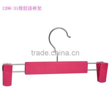 Competitive Price Pink Adult Pants Rubberized Hanger With Clips