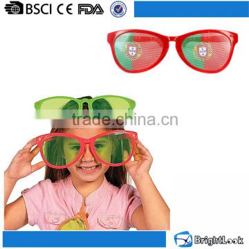Hot sell cheap fashion trends wholesale man women ce custom colourful red big over size frame sunglasses promotional
