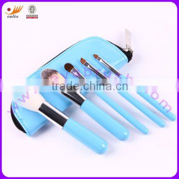 5Pcs Mini Cosmetic Brush Set With Pouch