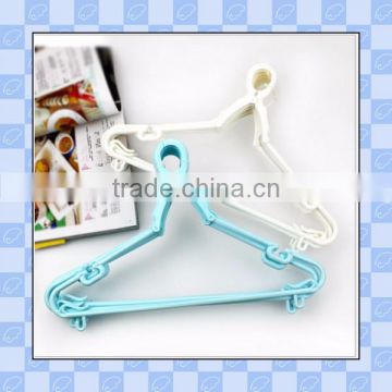 customized hot sell heavy duty plastic hanger for adult size suit cloth/hot sell plastic hanger