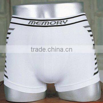 white seamless man underwear boxer shorts