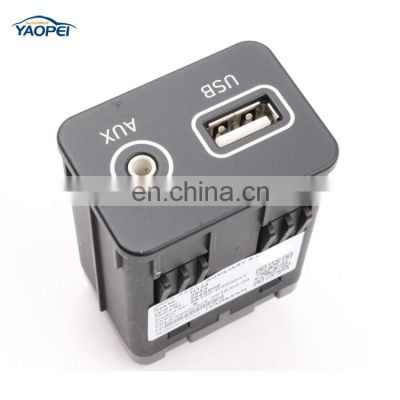 100012929 YAOPEI OEM 96120-D2000 Car Accessories Center Console Aux/USB Port Fit For Hyundai