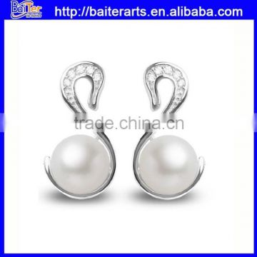 Custom Wholesale 8mm Swan Shape 925 Sterling Silver Diamond Pearl Stud Earrings