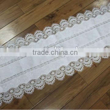 lace edge jacquard table runner for wedding