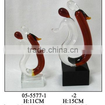 (05-5577)glass human figures