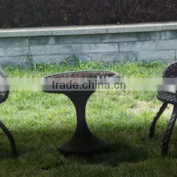 outdoor wicker table and chair