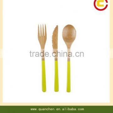bamboo cutlery set with dip coloured handle