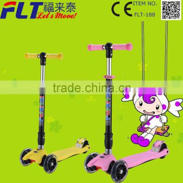 Hot style maxi fulaitai wholesale kids kick scooter with two front wheels