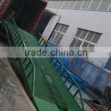 container lifer ramp loading and unloading ramp