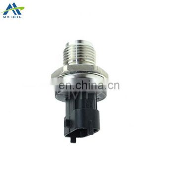 Auto Parts Fuel Rail High Pressure Sensor 93185626 For Opel