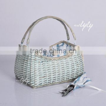 Woven Wicker Hamper Basket with Handle For Picnic