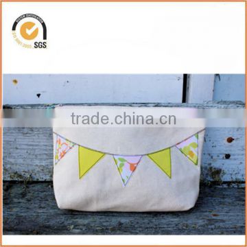 Flag/Bunting Applique Makeup Bag/ Zipper Pouch: Natural Canvas with Yellow and Pink Floral By Chiqun Dongguan CQ-H01081