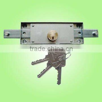 Center Rolling Shutter Lock