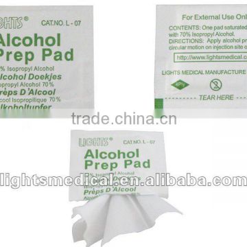 Alcohol antiseptic wipe L 07