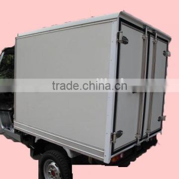 cabin three wheel motorcycle with closed cargo box