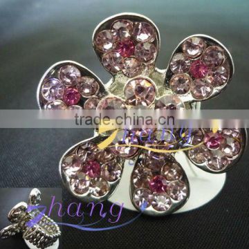 flower shaped stretch rings with colored rhinestone
