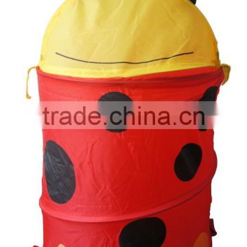 Animal-shaped pop-up laundry basket with lid