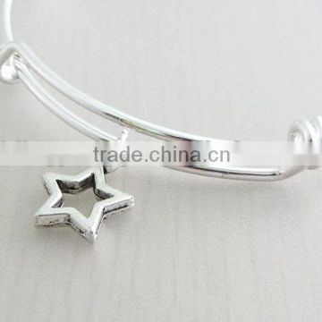 Custom Jewelry Silver Hollow Star Charm Bangle