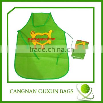 Waterproof colored disposable apron