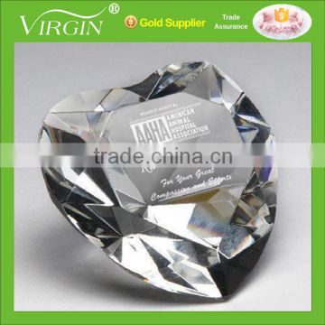 Wholesale customized blank clear glass crystal heart shape diamond paperweight with your logo for wedding favors gift