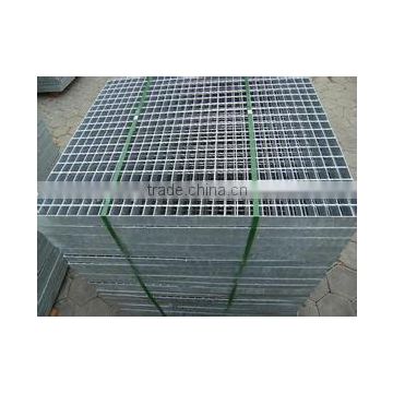 Direcely Factory for Hot-dipped Galvanized Serrated Grating Merry Christmas