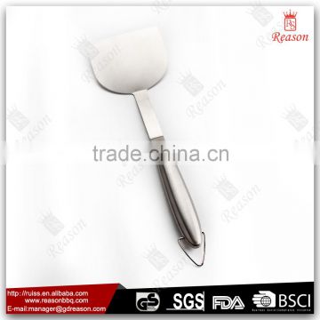 Stainless steel long handle barbecue turner