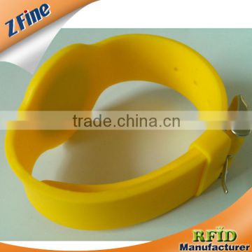 custom business vinyl wristbands from china supplier