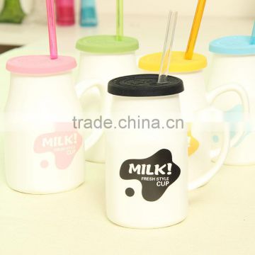 Round mouth square at the bottom of the milk cup Creative ceramic mug cup cup with straw