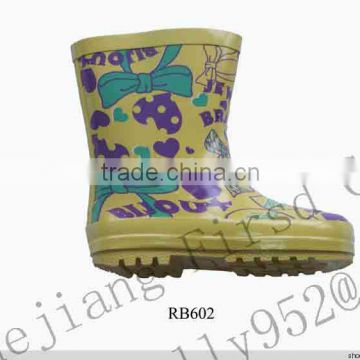 2013 cute kids' rubber rain boots with bowknot pattern