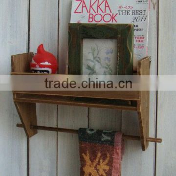2015 hot selling wood wall shelf with hanger