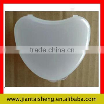 Hot selling free sample heart shape denture dental retainers case                        
                                                Quality Choice