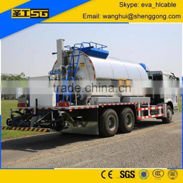 HOWO 4*2 Rubber Bitumen Distributor Car Capacity 13Tons