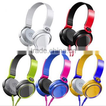 black Headphone 3.5mm stereo headphone with mic detachable cable
