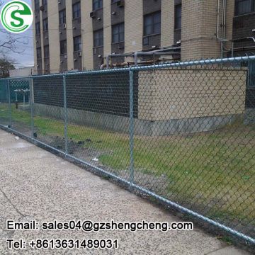 Factory stock available chain link fence top barbed wire