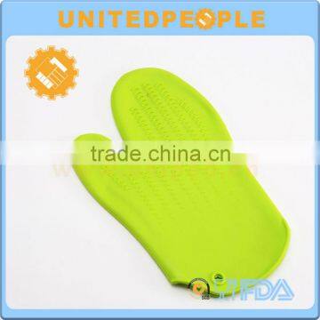 2015 New Products Funny Color Non-slip Silicone Oven Mitt