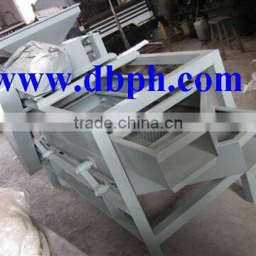 Almond sheller machine