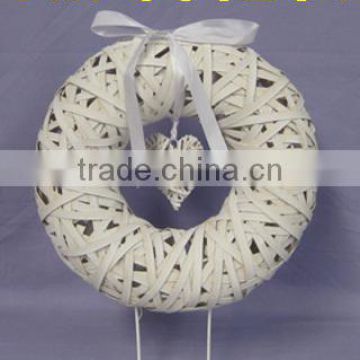White Wreath Decoration With Bottom