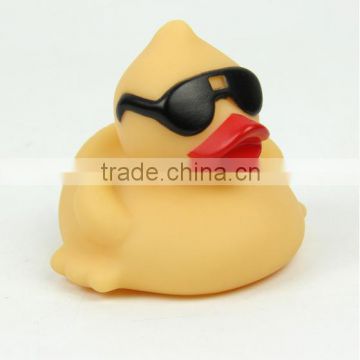2015 Hot Sale Floating Logo Printed Plastic Bath Pet Toy Duck Baby Bath Toys