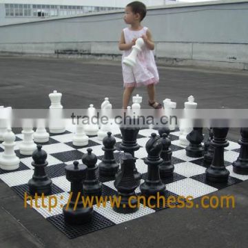 garden chess set