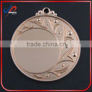 Zinc alloy casting antique gold plating medal customized shield shape medal