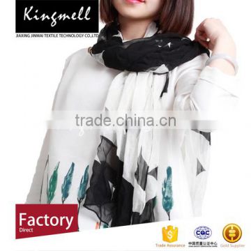 Classic White and Black Digital Printed Silk Scarf for Ladies in Spring and Autumn
