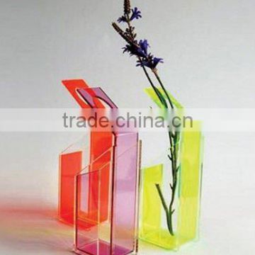 Fashionable acrylic vase