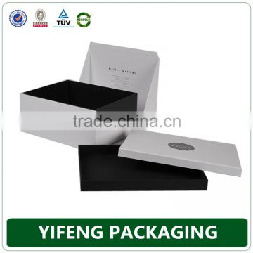 China manufaturer hot stmping with magnetic white cardabord folding paper box