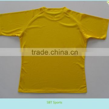Custom 100%polyester men's sublimation T shirt witn number and logo, yellow