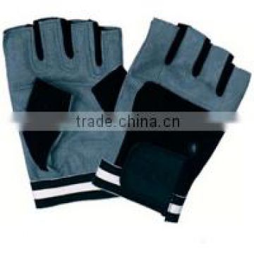 WEIGHT LIFTING GLOVES different design with shape efficent