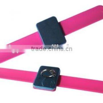 2014 newest design magnet silicone clap wristband