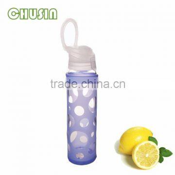 fancy glass drink bottle/glass water bottle/portable sports water bottle with food grade silicone sleeve