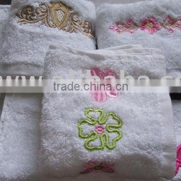 Embroidered Towels Sets
