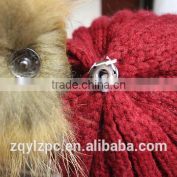 custom knitting wool winter hats with racoon fur ball