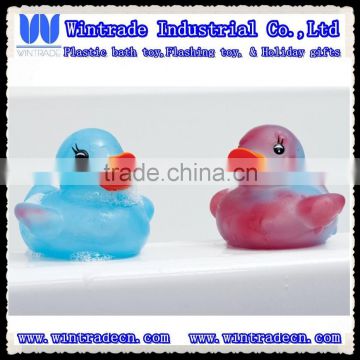 Hot water color changing duck